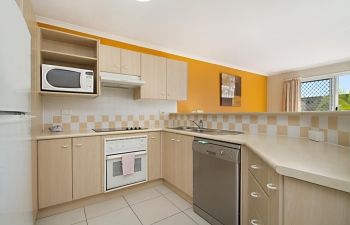 Broadwater-Apartments-Labrador-8