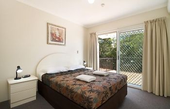 Broadwater-Apartments-Labrador-13