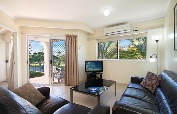 Broadwater-Apartments-Labrador-17