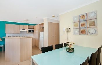 Broadwater-Apartments-Labrador-27