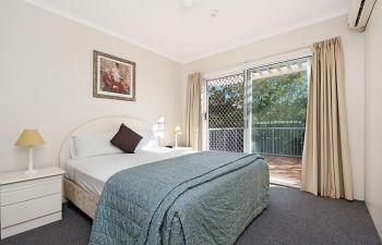 Broadwater-Apartments-Labrador-36