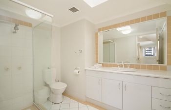 Broadwater-Apartments-Labrador-6